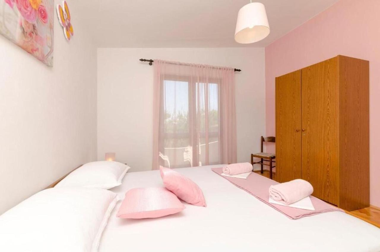 Apartments Spavalo พาก ภายนอก รูปภาพ